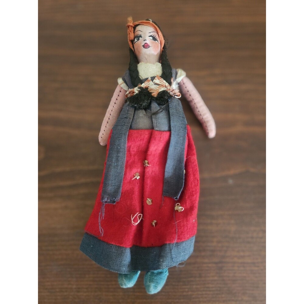 Vintage 8" Folk art Mexican doll possibly 1960s/1950s